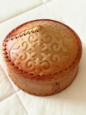 Hand-Tooled Round Leather Trinket Box - Tan